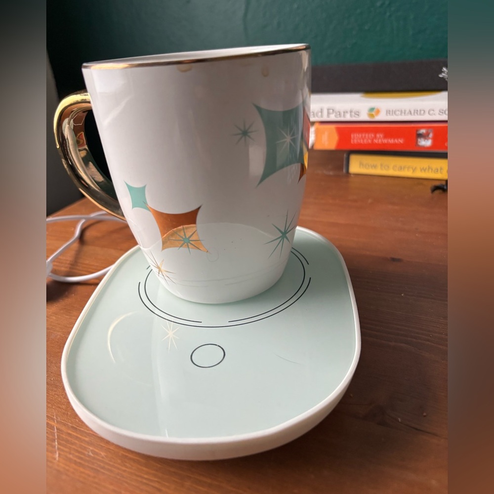 Auto on/off beverage warmer